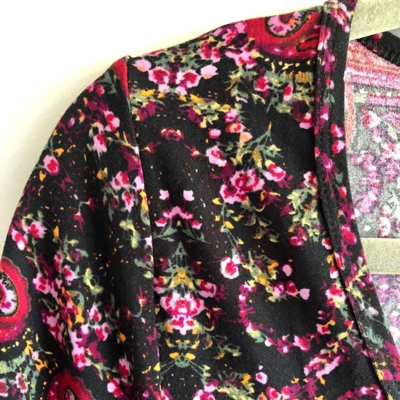 LuLaRoe Classic T Super Soft Leggings Material! - Picture 2 of 4